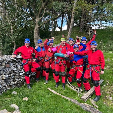 Old School House - Yorkshire Three Peaks Challenge Weathercote Экстерьер фото