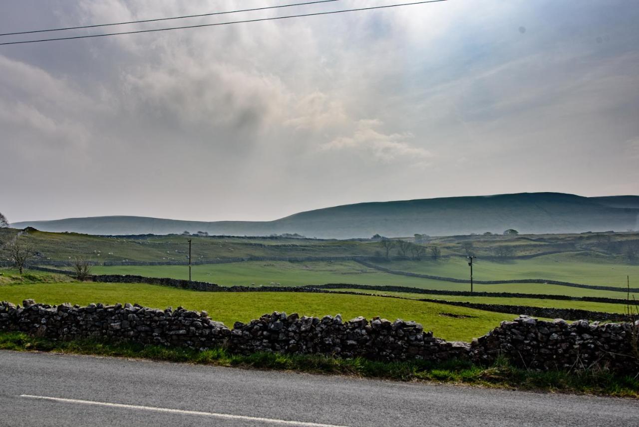 Old School House - Yorkshire Three Peaks Challenge Weathercote Экстерьер фото